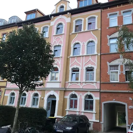 Apartamento Erfurt, Very Close To Centre, Beautiful, Quiet, Parking !! Érfurt